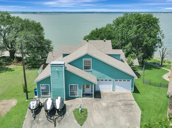 203 Port Dr, Gun Barrel City, TX 75156