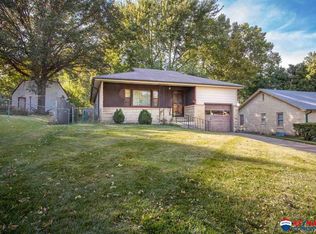 215 S 46th St, Lincoln, NE 68510