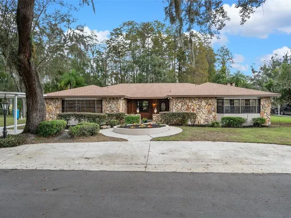 19019 3rd St NE, Lutz, FL 33549