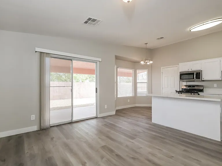 456 Palegold St — Photo 7