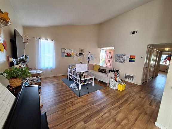 5th image of 5042 Glide Dr