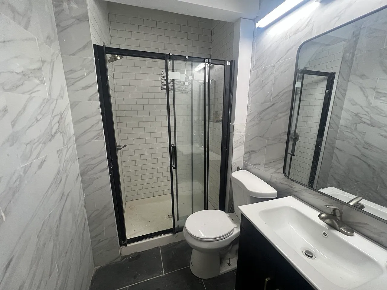 6 bed, 2155 sqft, $590 — Photo 1
