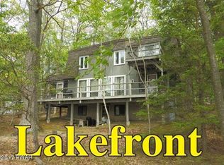 195 E Lake Dr, Milford, PA 18337