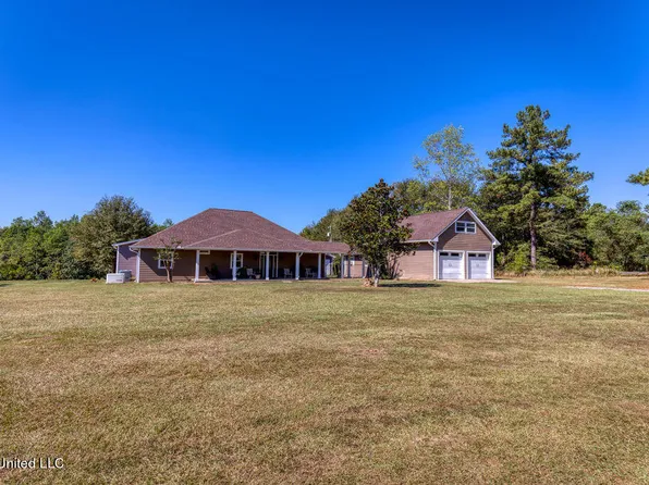 120 Bobby Ln, Lucedale, MS 39452