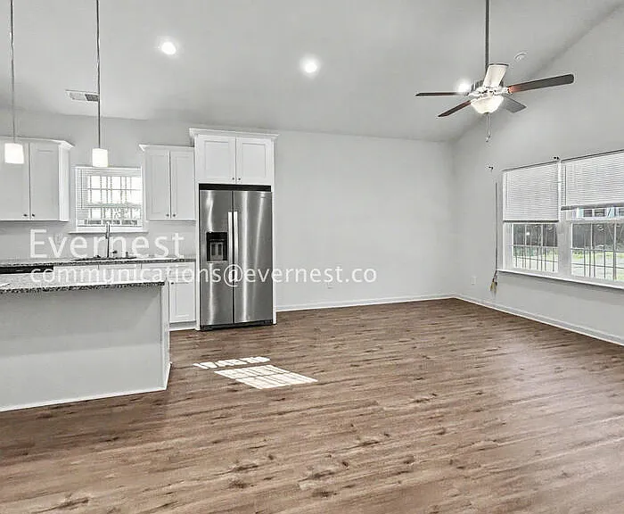 10828 Mount Holly Rd — Photo 7