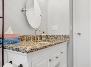 1406 Princeton Ln, Schaumburg, IL 60193