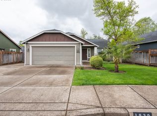 1832 S 57th Pl, Springfield, OR 97478