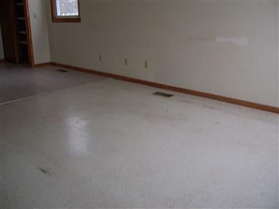 2nd image of 1463 W Stewart St