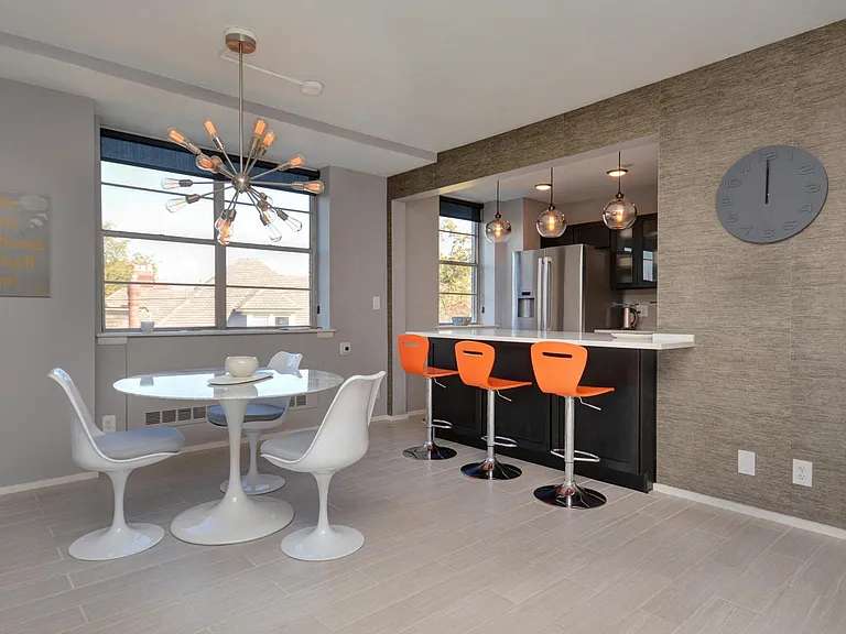 1620 E Broad St #408 — Photo 36