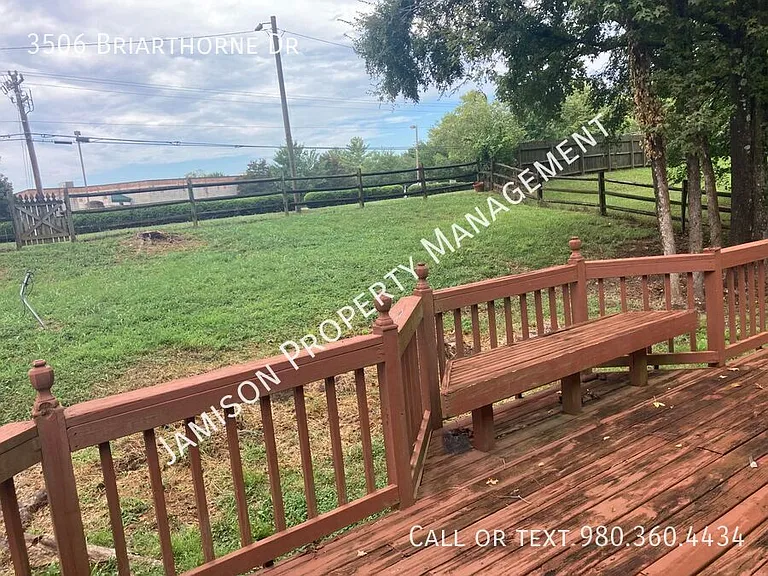 3506 Briarthorne Dr — Photo 10