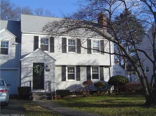 240 Auburn Rd, West Hartford, CT 06119