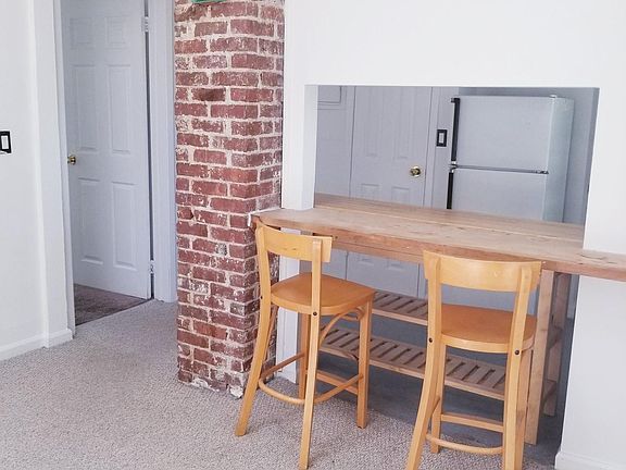 2nd image of 224 Jefferson Ave APT 2