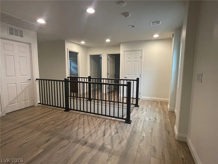 4 Ladasa Ct — Photo 12