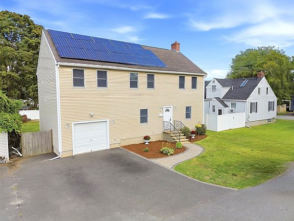 2nd image of 11 Sendick Rd