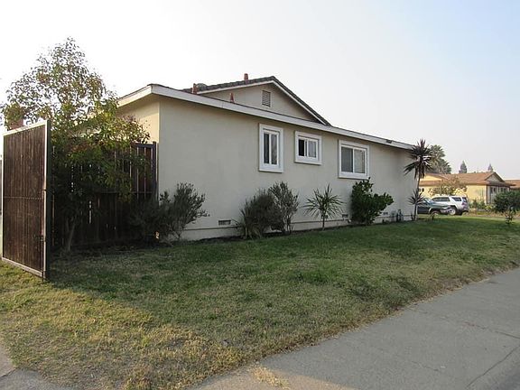 3rd image of 3150 Trentwood Way