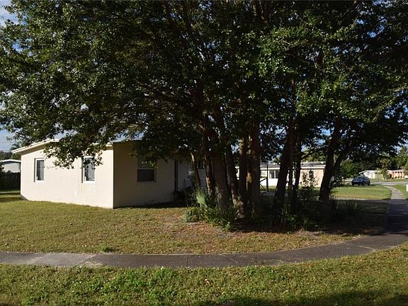 4th image of 22417 Hernando Ave