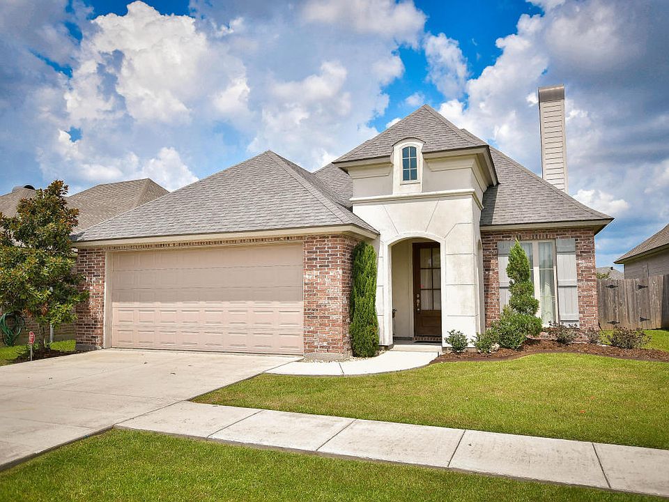 1st image of 302 Miramar Blvd