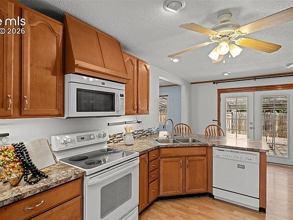 2nd image of 1110 Wakita Dr
