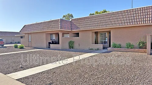 409 W Pontiac Dr #3 Photo 1