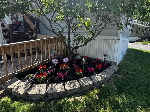3rd image of 237 Estates Ln