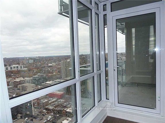 3rd image of 199 Richmond St W #3005
