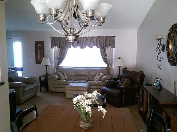 5th image of 989 SW Jaslo Ave