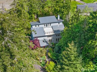 5310 Sunset Dr NW, Olympia, WA 98502