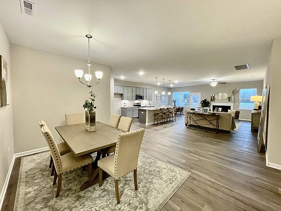 2nd image of 36 Avery Meadows Dr