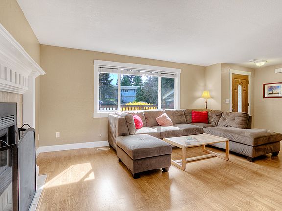 5th image of 8407 163rd Street Ct E