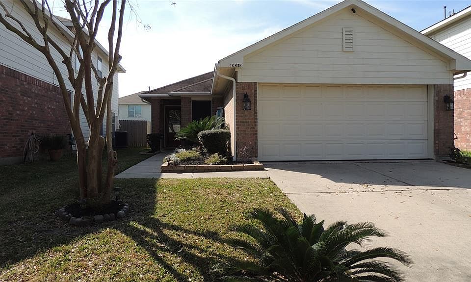 1st image of 10838 Regal Manor Ln