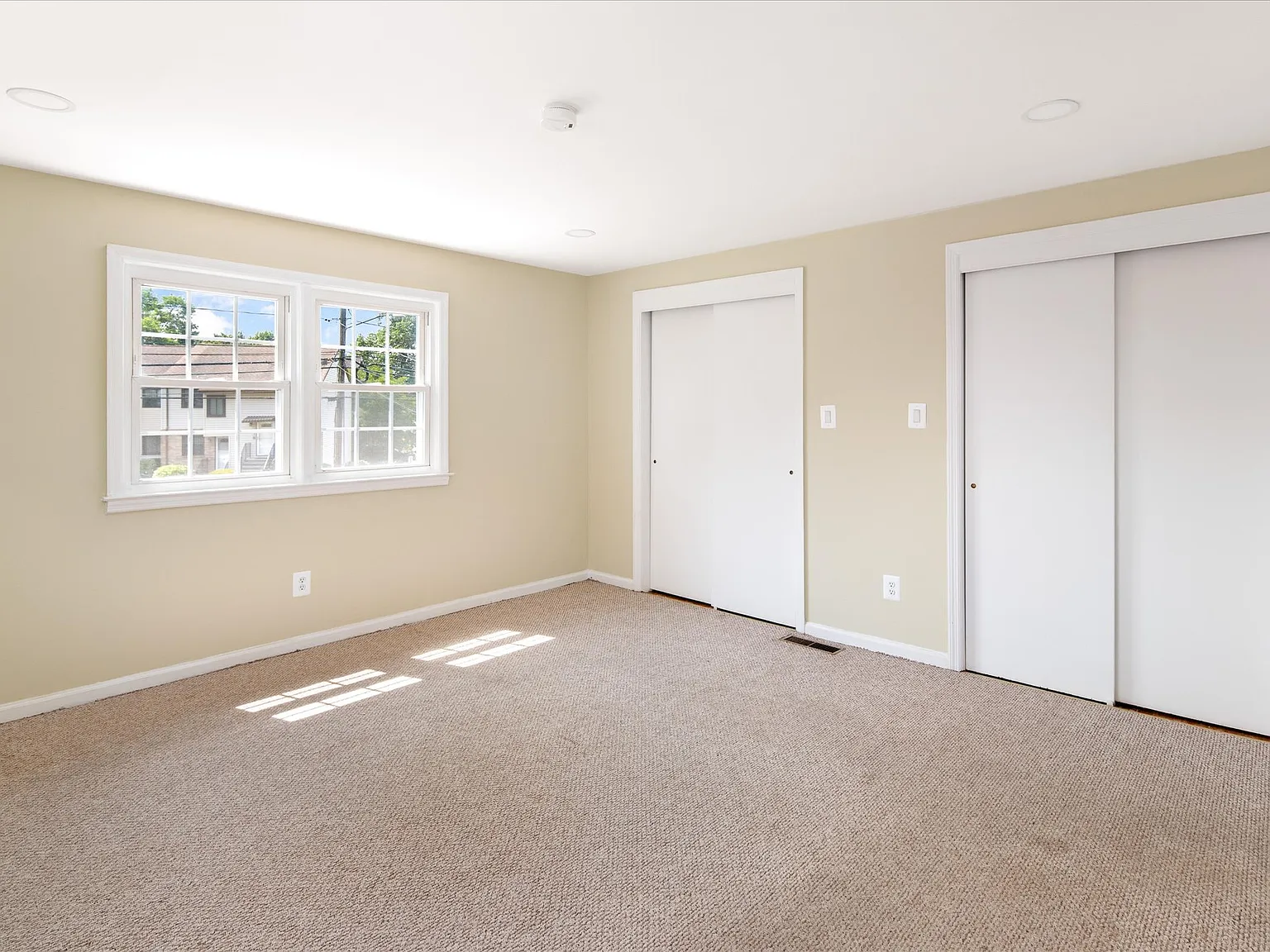 2 bed, 855 sqft, $3,000 — Photo 4