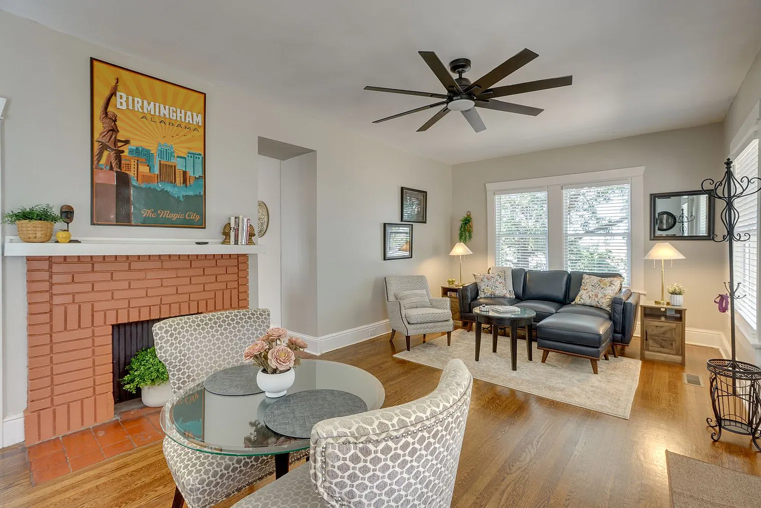 2 bed, 1.0 bath, 1399 sqft, $3,183 — Photo 1