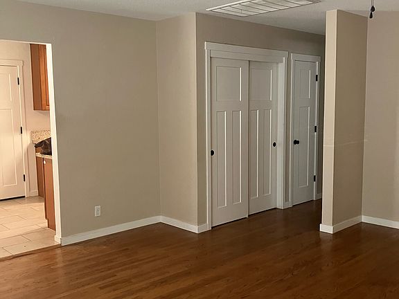 3rd image of 6500 Beech Ave