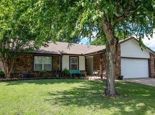 10706 E 98th St N, Owasso, OK 74055