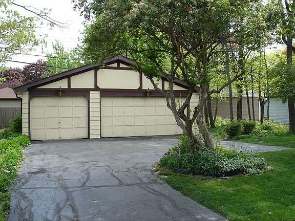 Garage (left hand garage comes with unit).