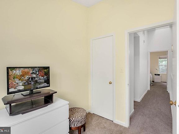 bedroom1