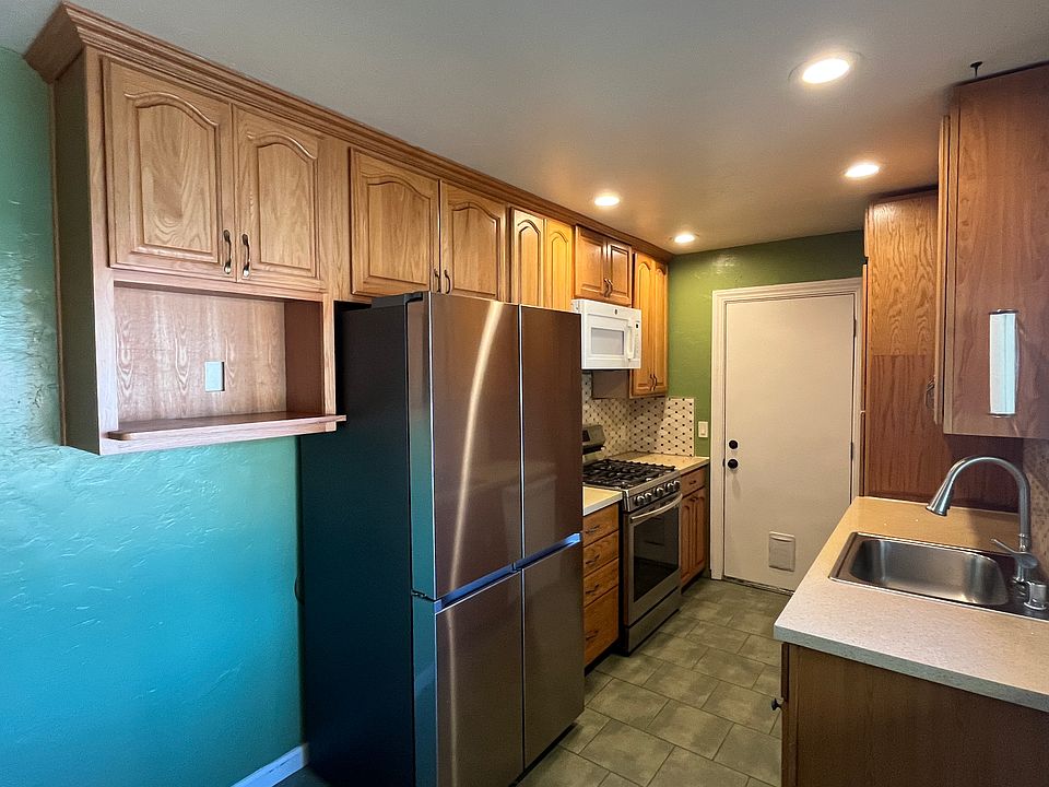 1st image of 4058 Lambert Rd