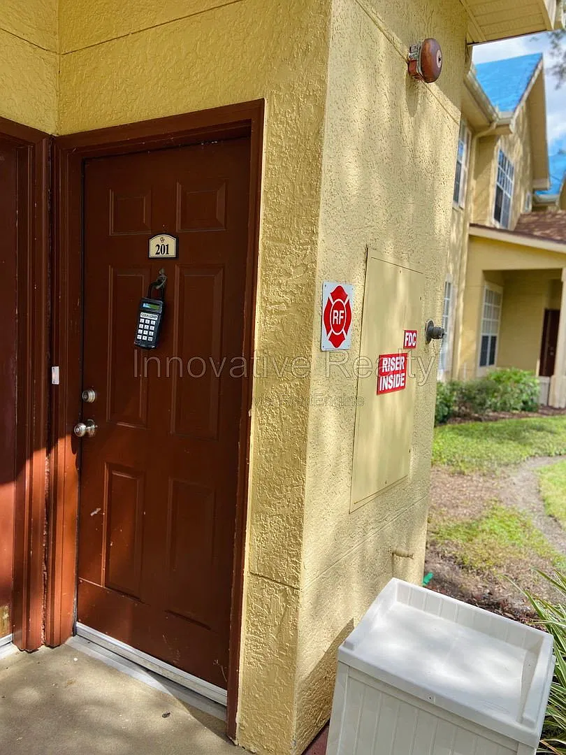 2 bed, 2.0 bath, 1170 sqft, $1,675 — Photo 3