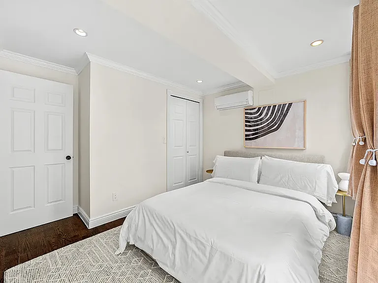 448 W 19th St #2AB — Photo 5