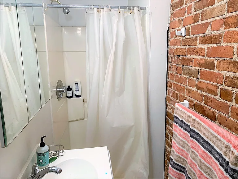 11 Pratt St #2 — Photo 9