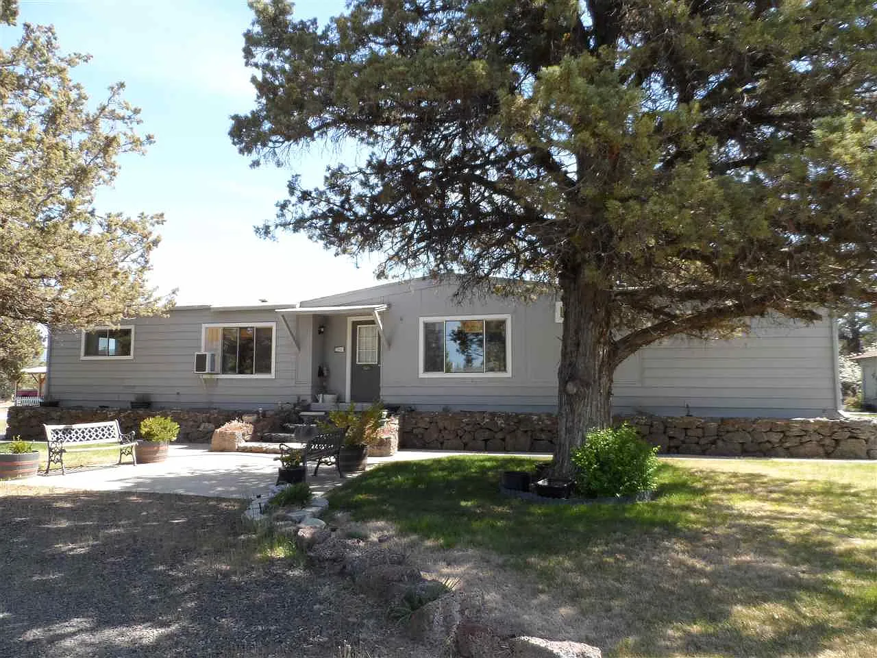 5834 Jade Ave photo 1
