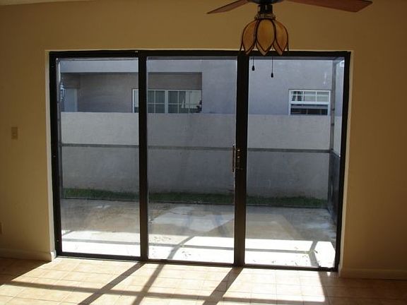 5th image of 2130 NW 10th Pl