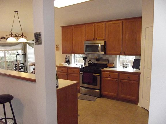 5th image of 8815 Brae Crest Dr