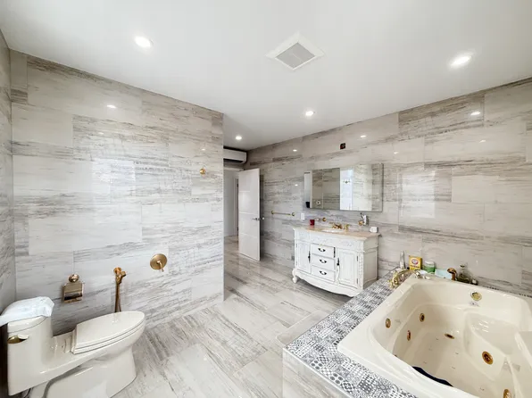 3848 Atlantic Avenue image 16 of 24