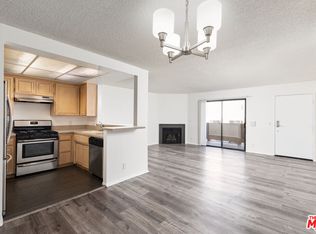 6212 Fulton Ave #104, Van Nuys, CA 91401
