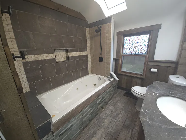 1430 Frederick Blvd — Photo 20