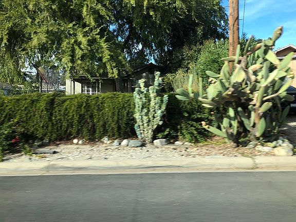 3rd image of 35240 Acacia Ave