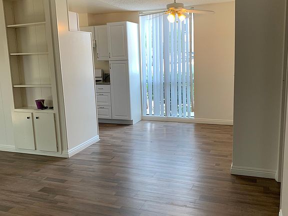 4th image of 1-2055 Felspar St #1