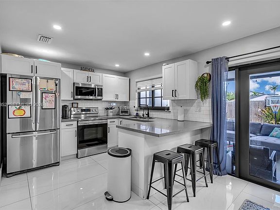 2nd image of 5725 SW 132nd Ct #5-55