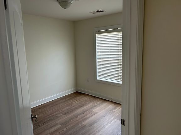 4th image of 403 Jade Cv #403B